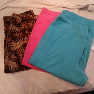 (3) CROP STRETCH CAPRIS